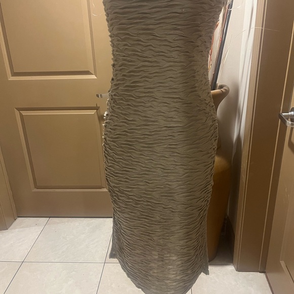 Dress really cute - Picture 3 of 4